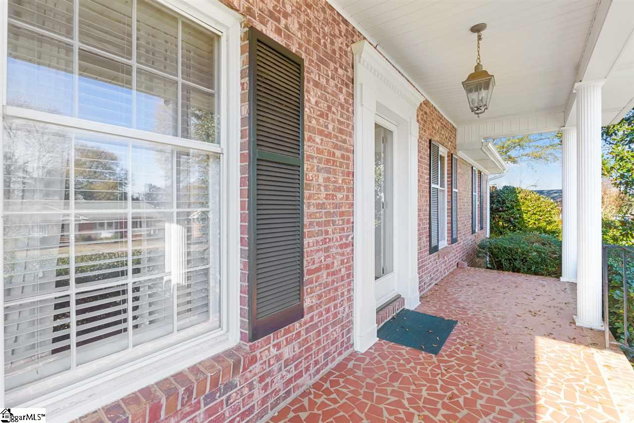 Property image 4 of 605 Butler Springs Road in Heritage Hills, Greenville, SC 29615