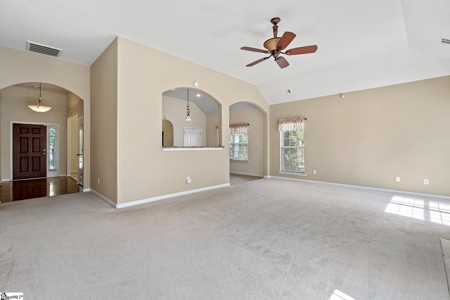 Property image 5 of 708 Center Road in Reid Valley, Taylors, SC 29687