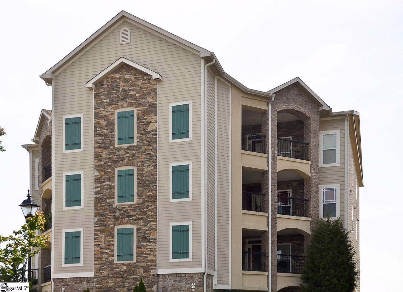 Property image 1 at 340 Rocky Top Drive, Greenville, SC 29615