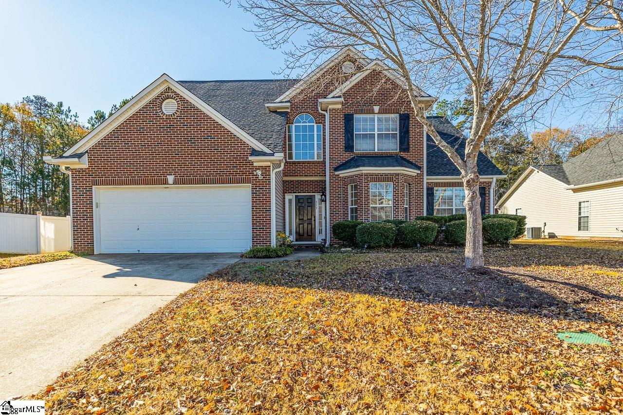 Property image 2 of 313 Oakboro Lane in Autumn Woods, Simpsonville, SC 29680