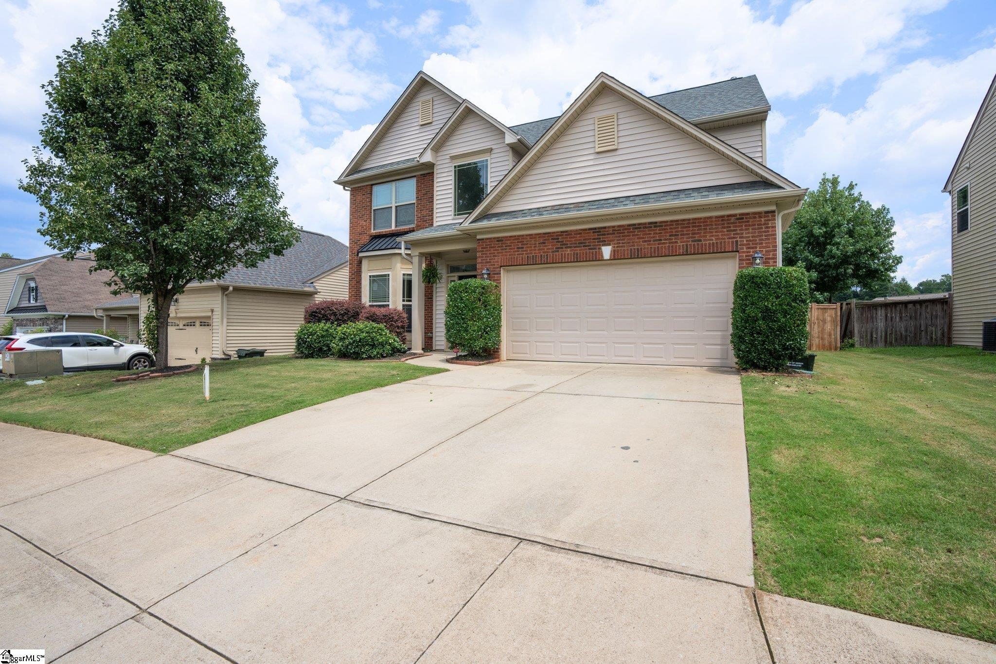 Property image 3 of 31 Parkwalk Drive in Lismore Park, Greer, SC 29650