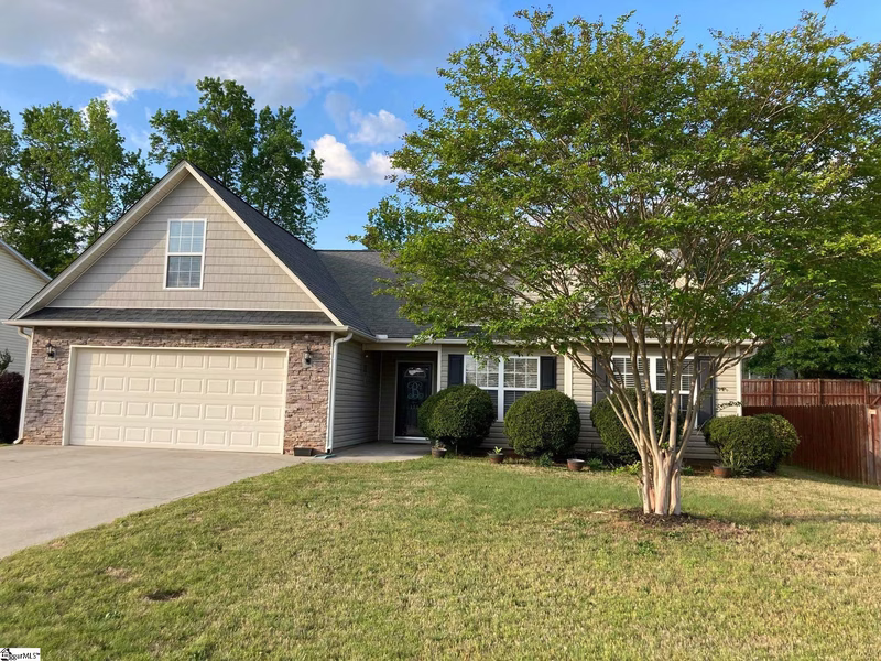 Property image 3 at 112 Kingsdale Court, Simpsonville, SC 29680