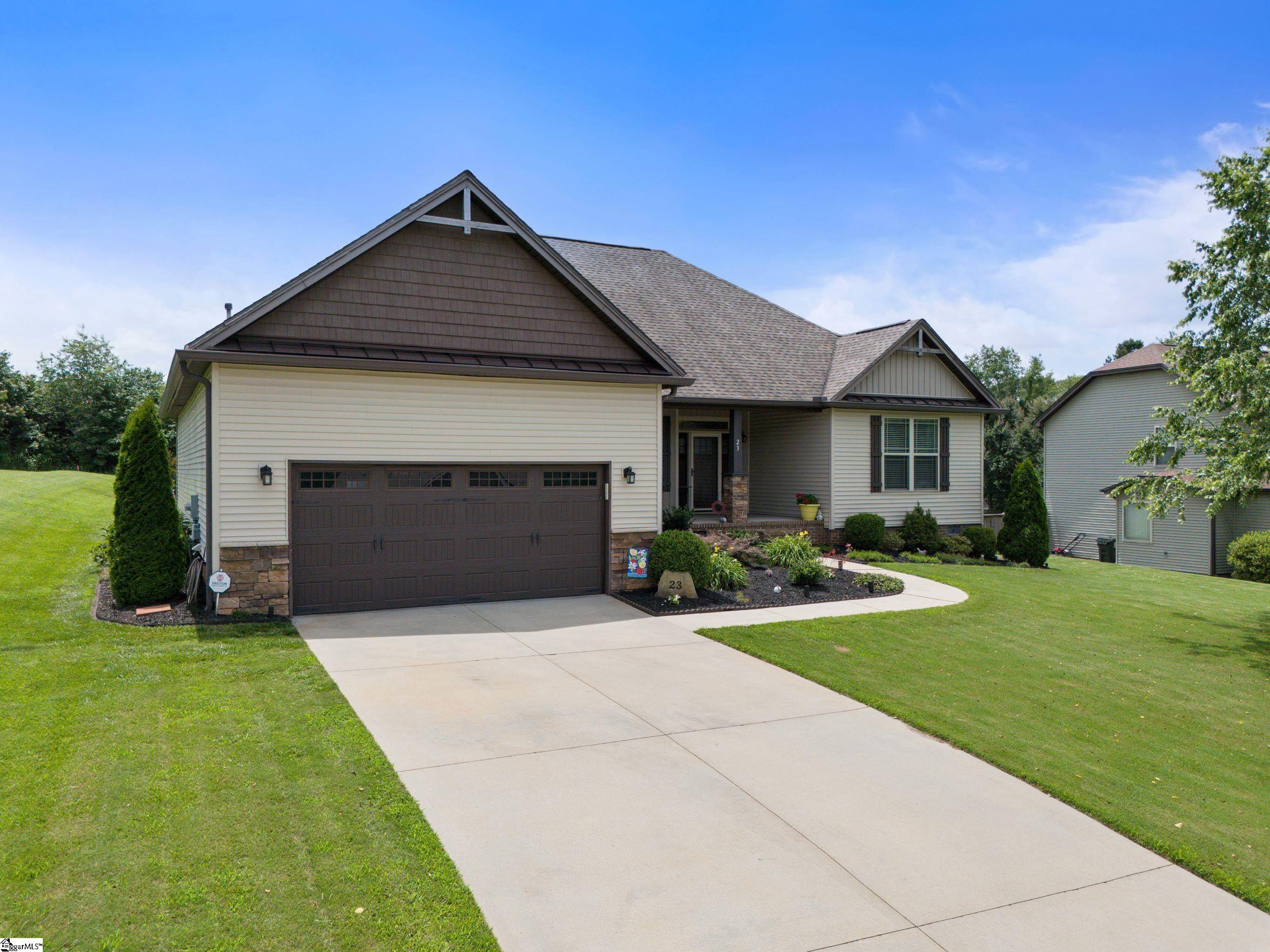 Property image 2 of 23 Rising Meadow Lane in Meadow Breeze, Taylors, SC 29687