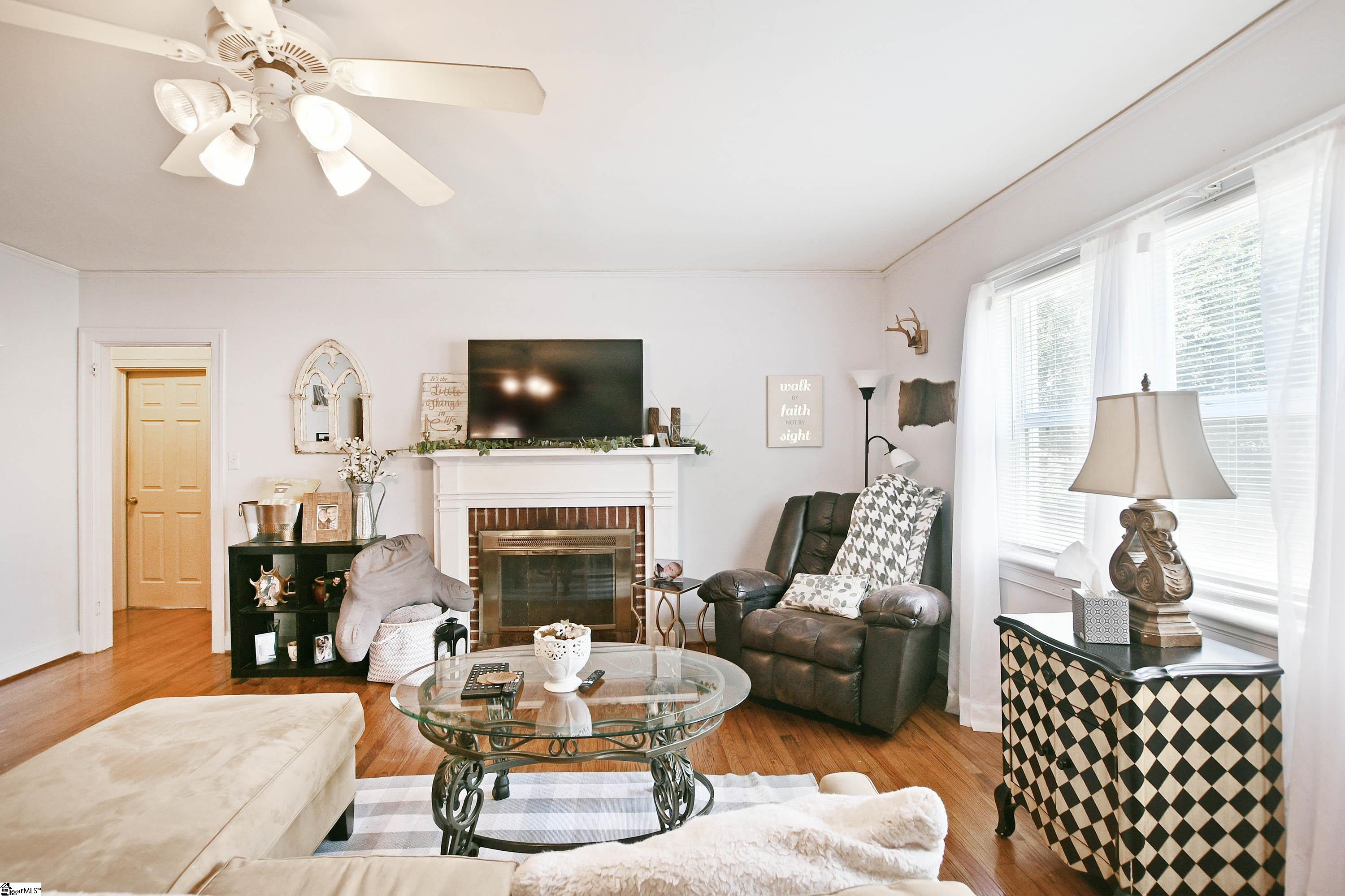 Property image 3 of 516 E Fredericks Street in Bellview Estates, Anderson, SC 29621