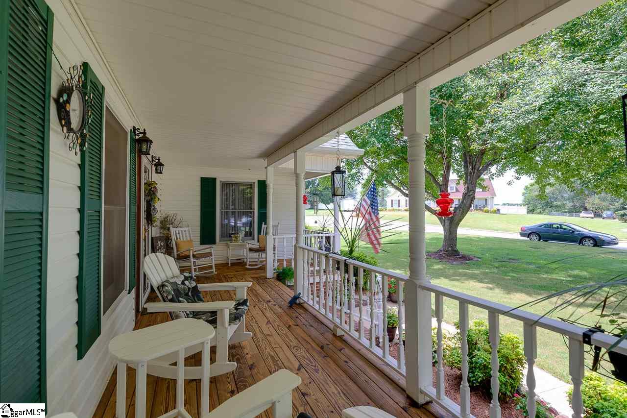 Property image 3 of 309 Pinnacle Court in Wyatt Oaks, Easley, SC 29642