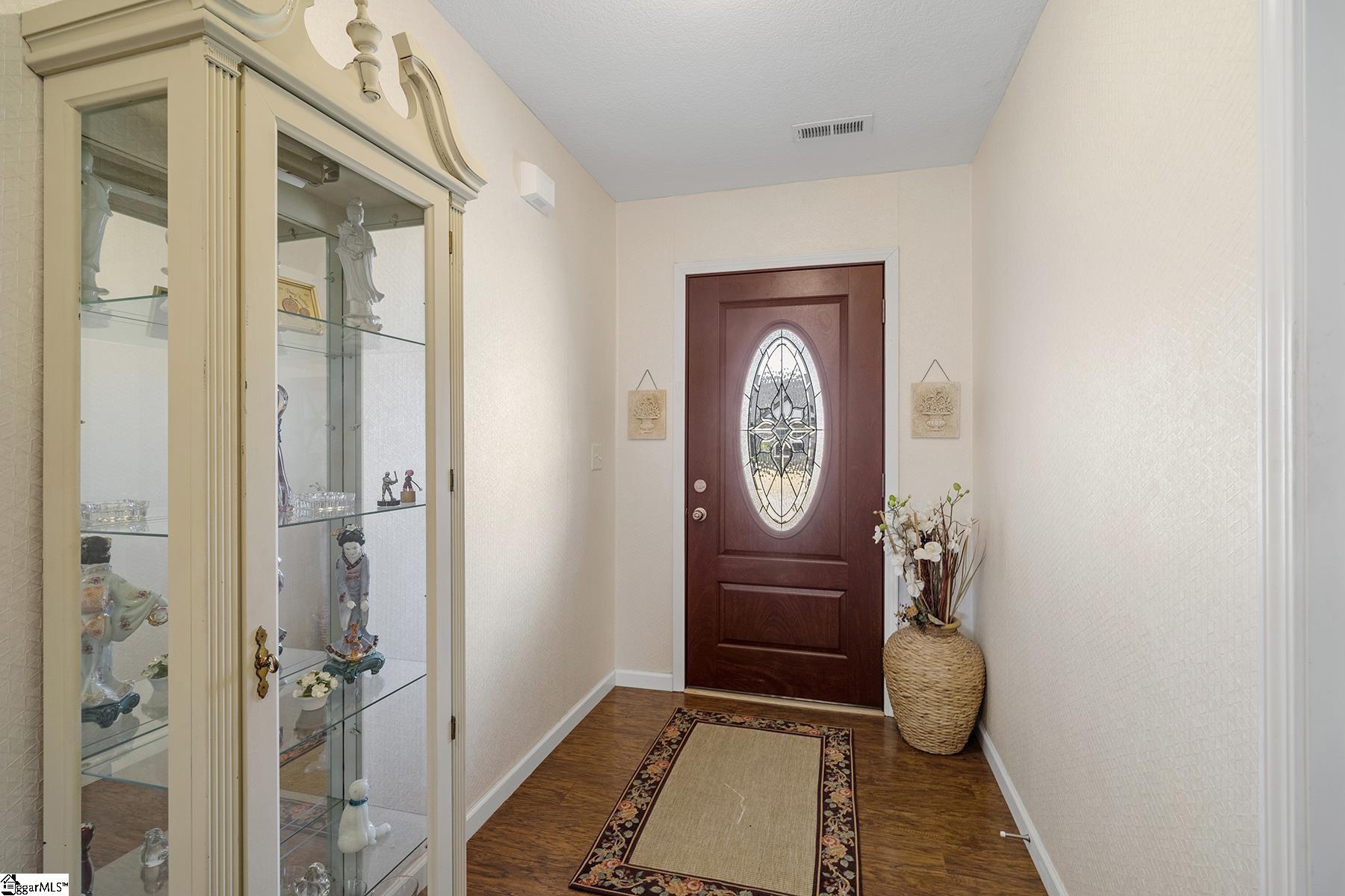Property image 3 of 438 Peaksview Drive in Lockeland Park, Simpsonville, SC 29681