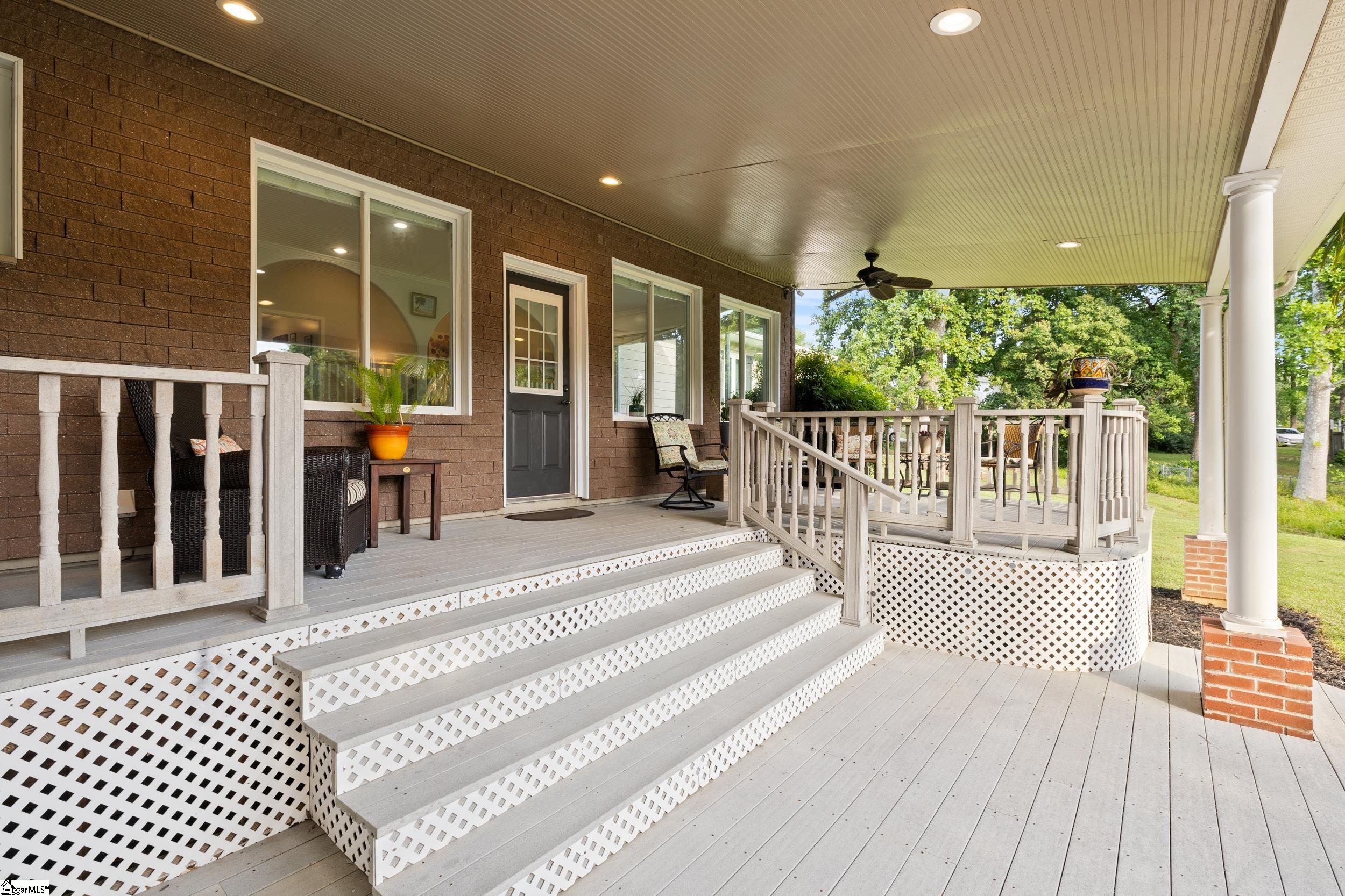 Property image 3 of 102 Steeplechase Court in Heritage Lakes, Simpsonville, SC 29681