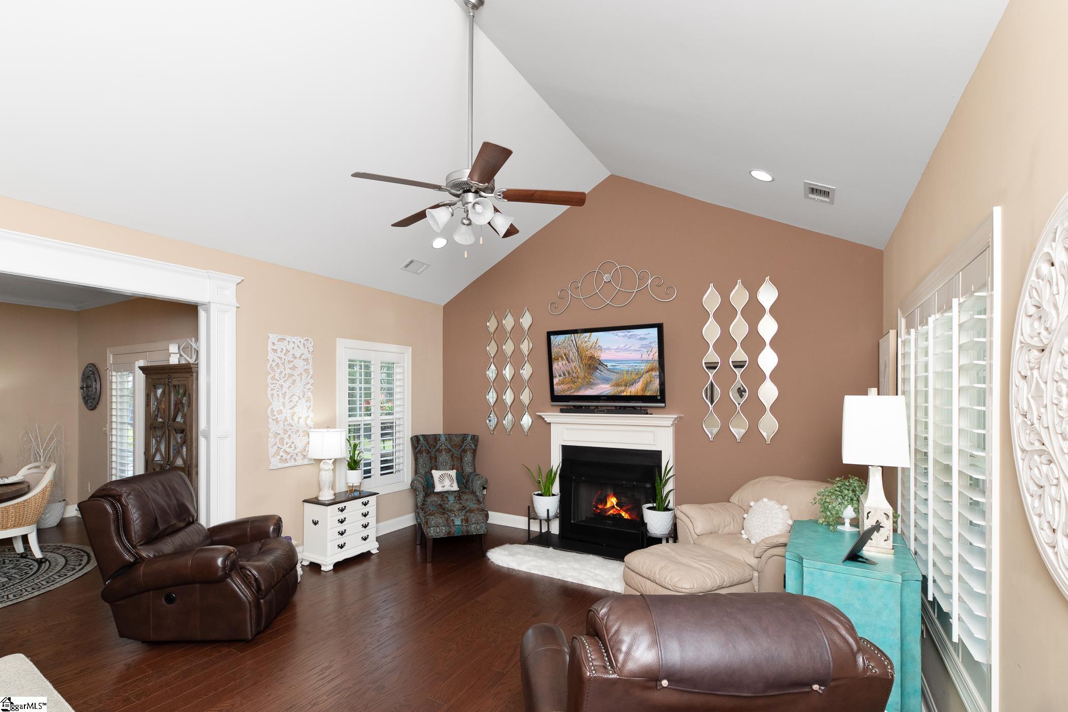Property image 4 of 74 Hillsborough Drive in Crayton Hall, Anderson, SC 29621