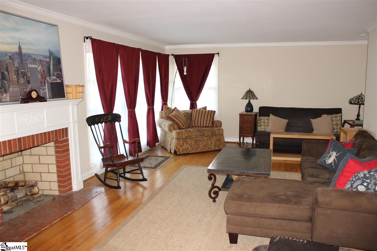 Property image 3 of 15 Holly Hill Court in Paris Mt Area, Greenville, SC 29609