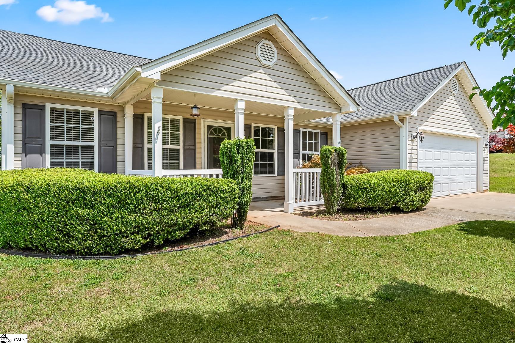 Property image 3 of 122 St James Court in Westwood Pointe, Anderson, SC 29621