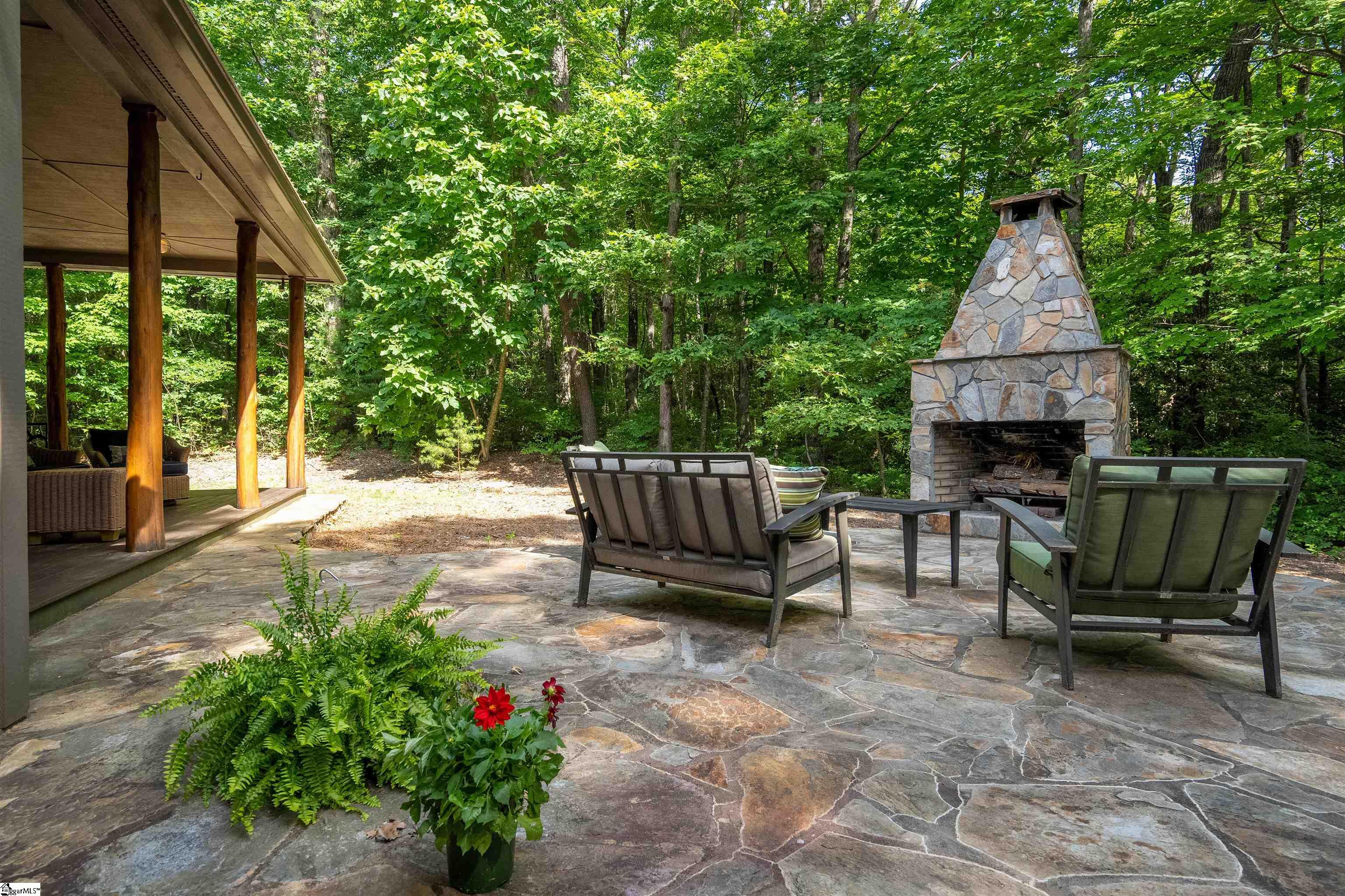 Property image 4 of 125 Sourwood Lane in Cliff Ridge at Caesars Head, Cleveland, SC 29635