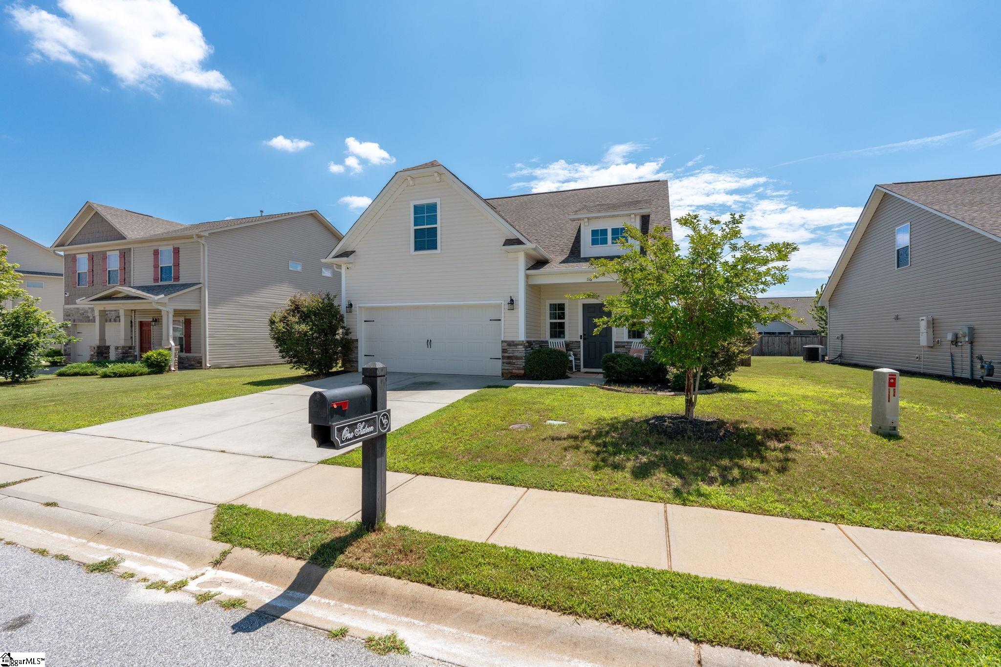 Property image 2 of 116 Chadmore Street in Victoria Park, Simpsonville, SC 29680