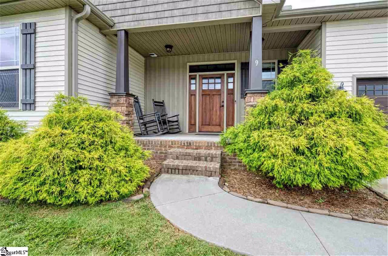Property image 3 at 9 Rising Meadow Lane, Taylors, SC 29687