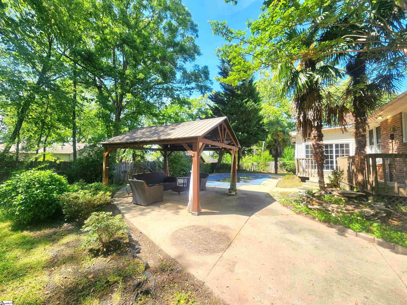Property image 2 at 10 Cavendish Close, Taylors, SC 29687