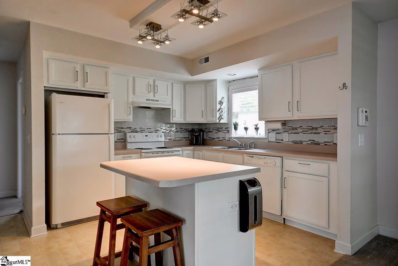 Property image 2 at 121 Provence Street, Greenville, SC 29607