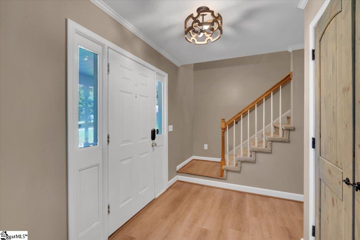 Property image 3 of 112 Wyatt Oaks Court in Wyatt Oaks, Easley, SC 29642