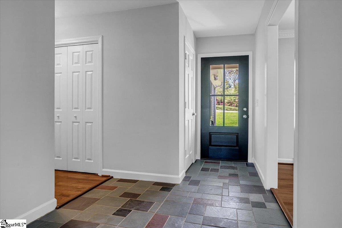 Property image 4 of 208 Lambourn Way in Kingsgate, Greenville, SC 29615