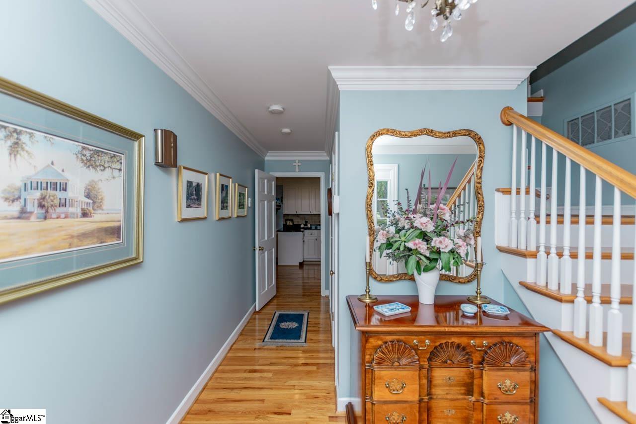 Property image 3 of 137 Swindon Circle in Kingsgate, Greenville, SC 29615