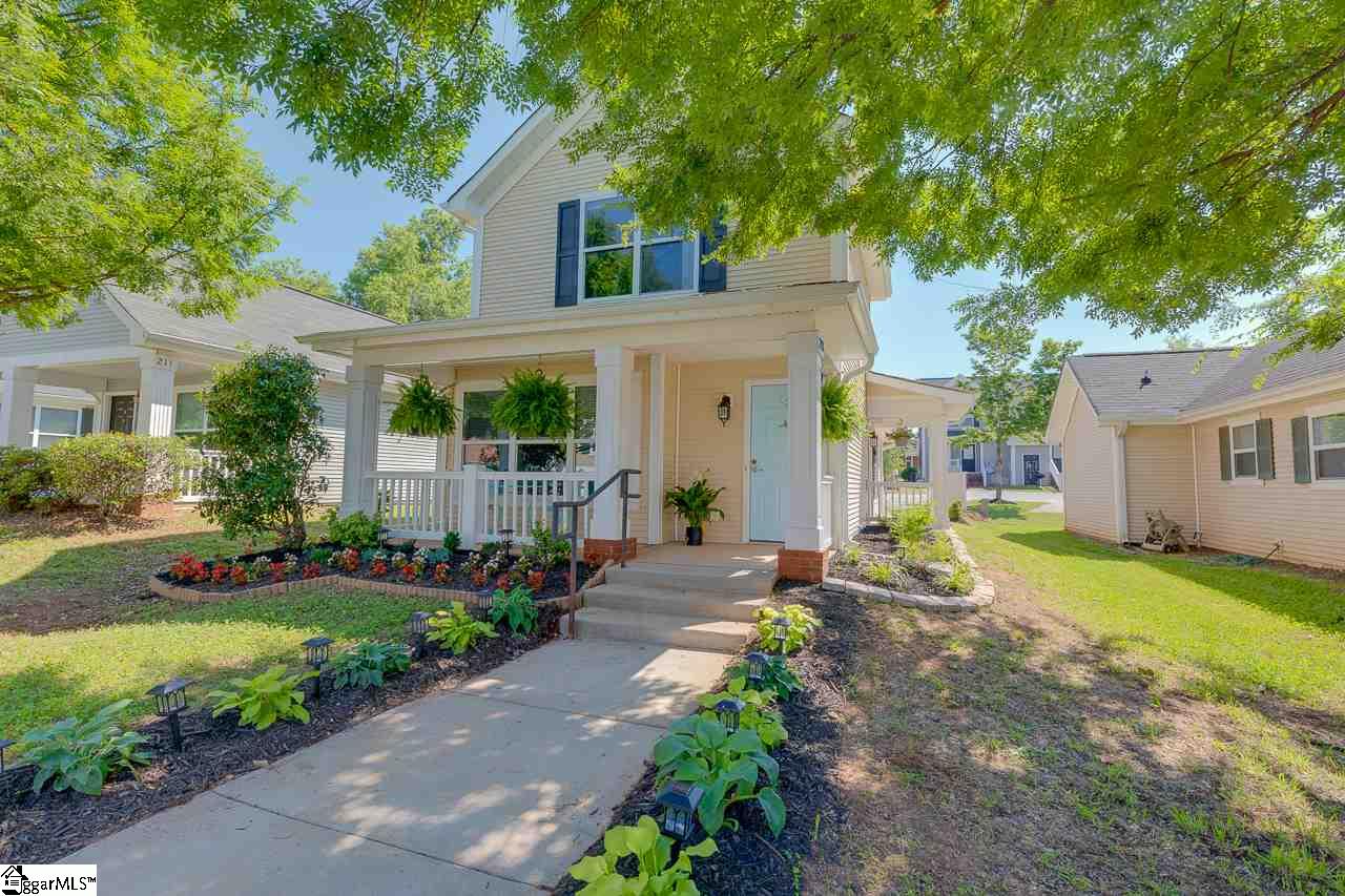 Property image 2 of 213 Provence Street in Arcadia Hills, Greenville, SC 29607