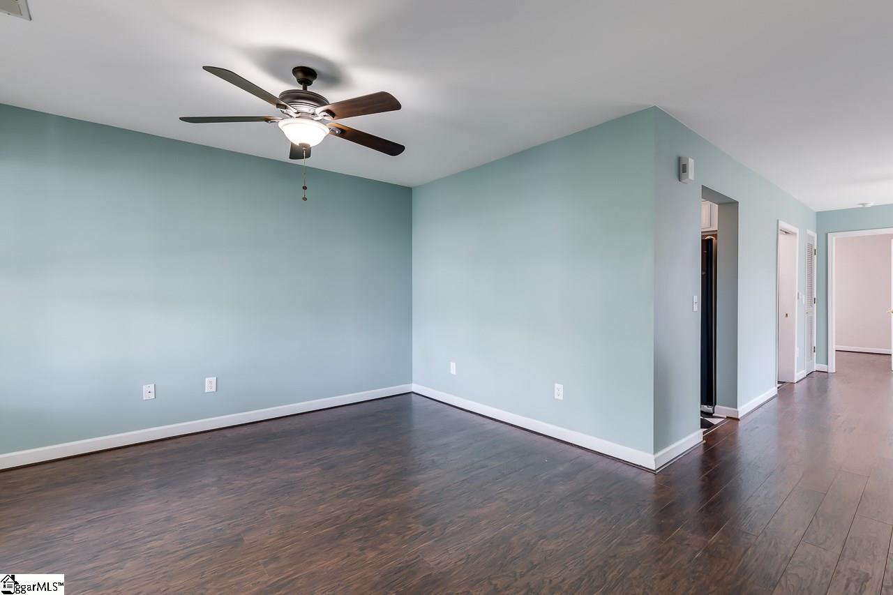 Property image 5 of 213 Provence Street in Arcadia Hills, Greenville, SC 29607