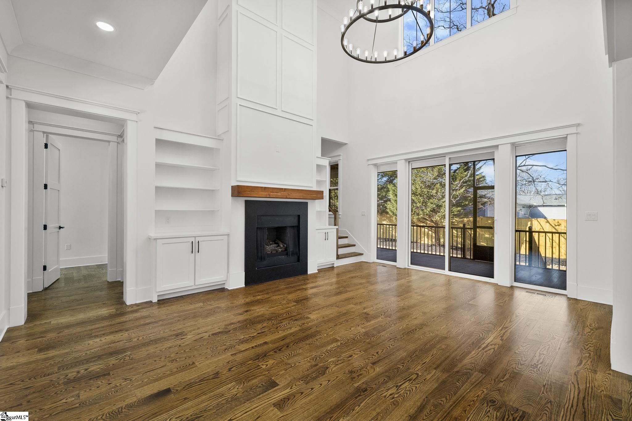 Property image 5 of 1 Mapleton Drive in Pine Forest, Greenville, SC 29607