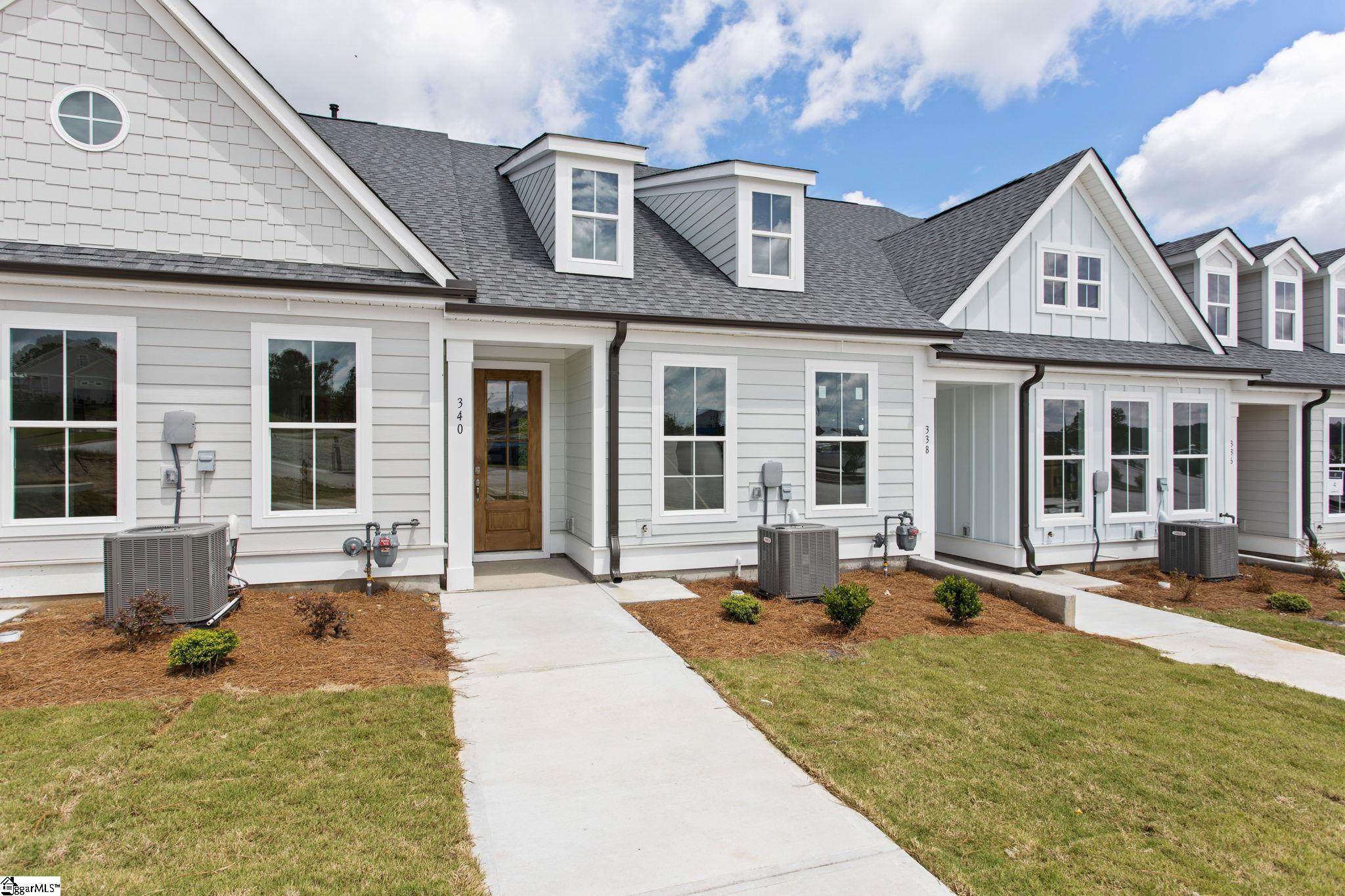 Property image 3 of 340 Lake Greenwood Boulevard in Palmetto Crossing, Greenwood, SC 29649