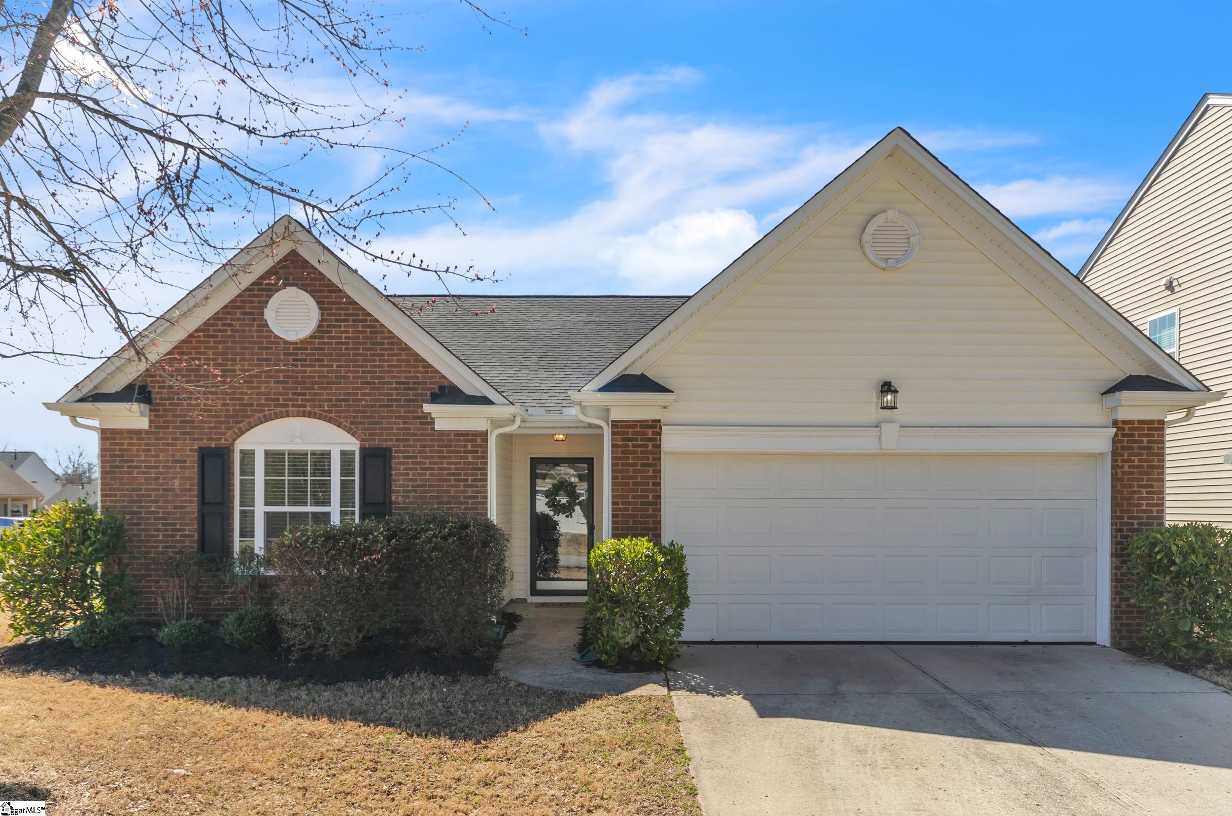 Property image 2 of 323 Millervale Road in Lismore Park, Greer, SC 29650