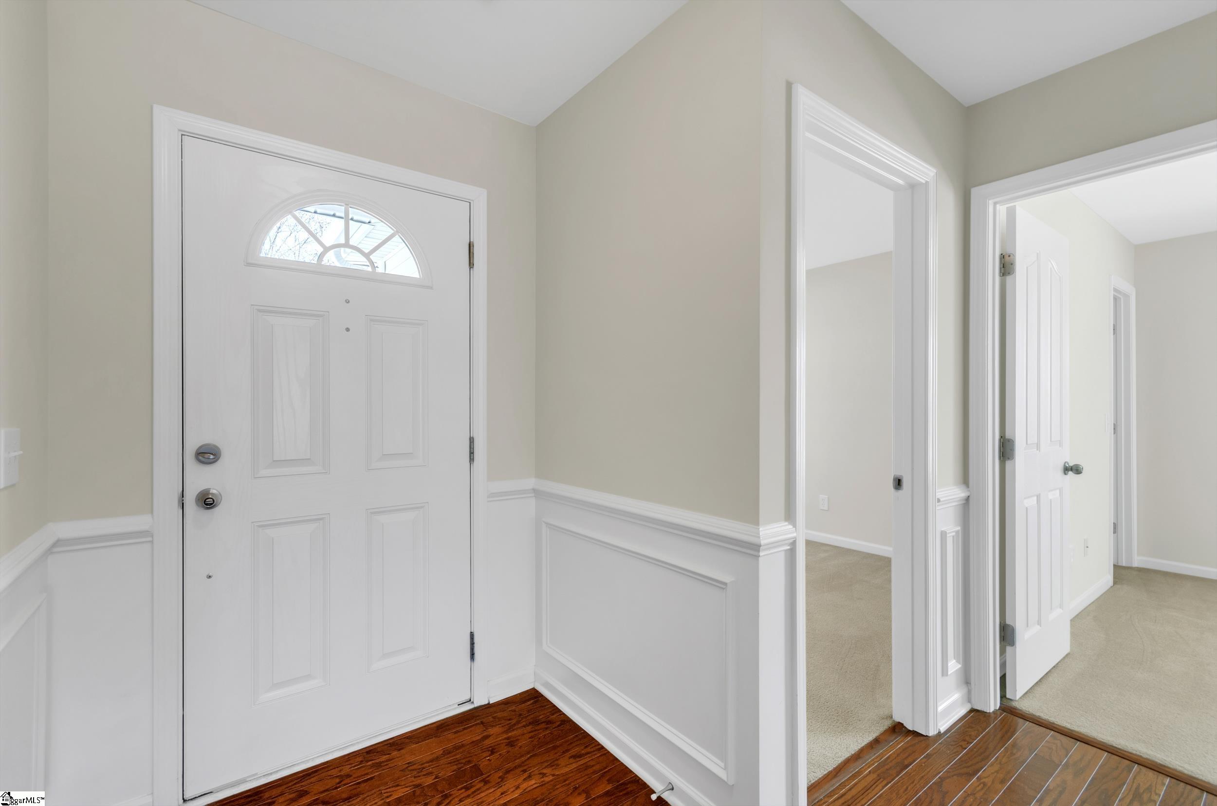 Property image 4 of 323 Millervale Road in Lismore Park, Greer, SC 29650