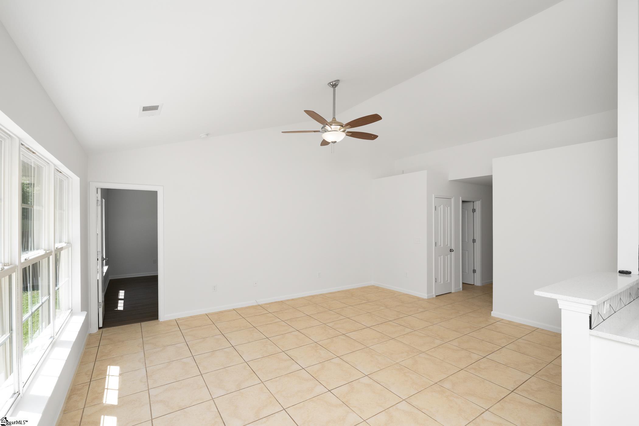 Property image 3 of 102 Tralee Lane in Lismore Park, Greer, SC 29650