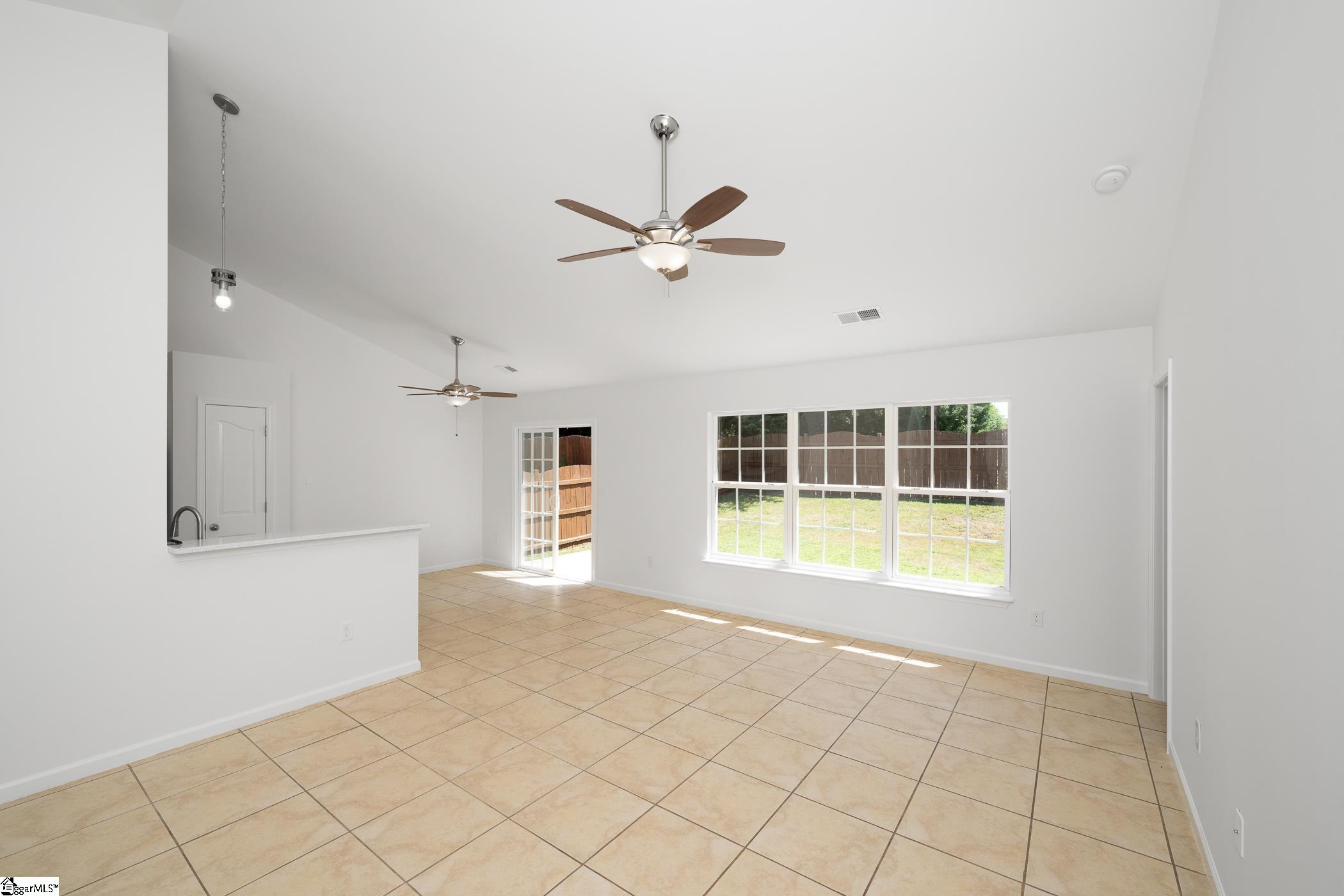 Property image 4 of 102 Tralee Lane in Lismore Park, Greer, SC 29650