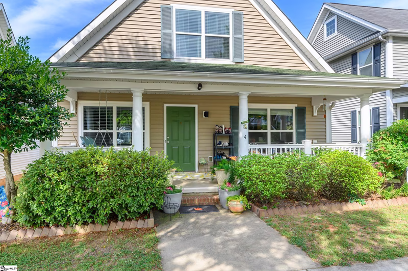 Property image 2 at 4 Aisha Street, Greenville, SC 29607