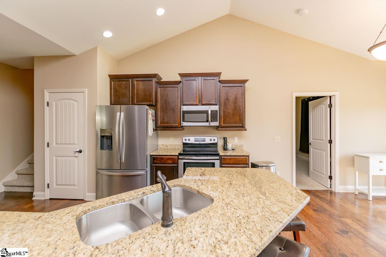 Property image 3 of 19 Rising Meadow Lane in Meadow Breeze, Taylors, SC 29687