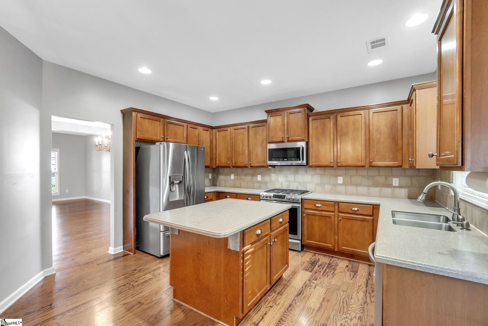 Property image 3 of 14 Kinderwood Court in Richland Creek at North Main, Greenville, SC 29609