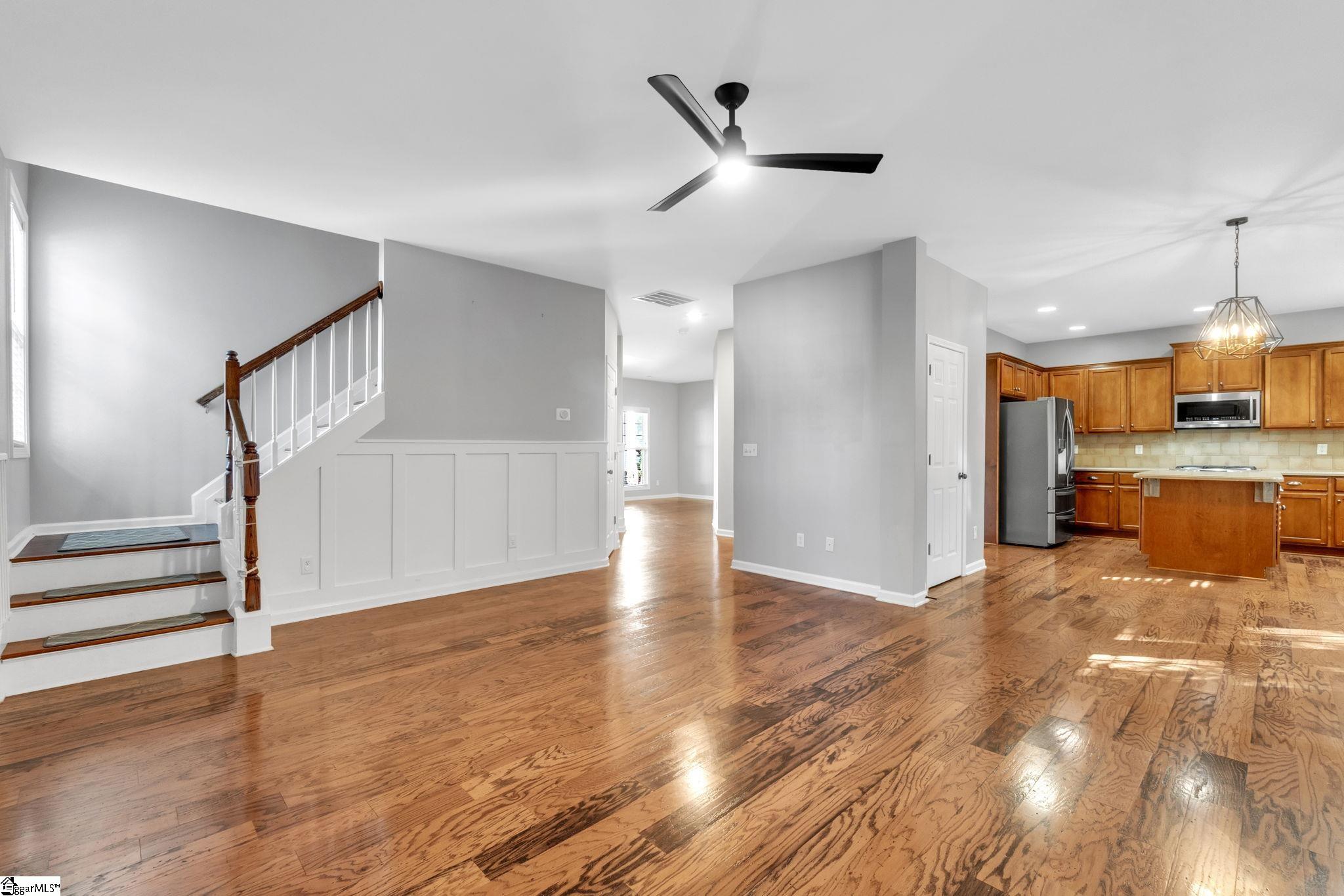 Property image 4 of 14 Kinderwood Court in Richland Creek at North Main, Greenville, SC 29609