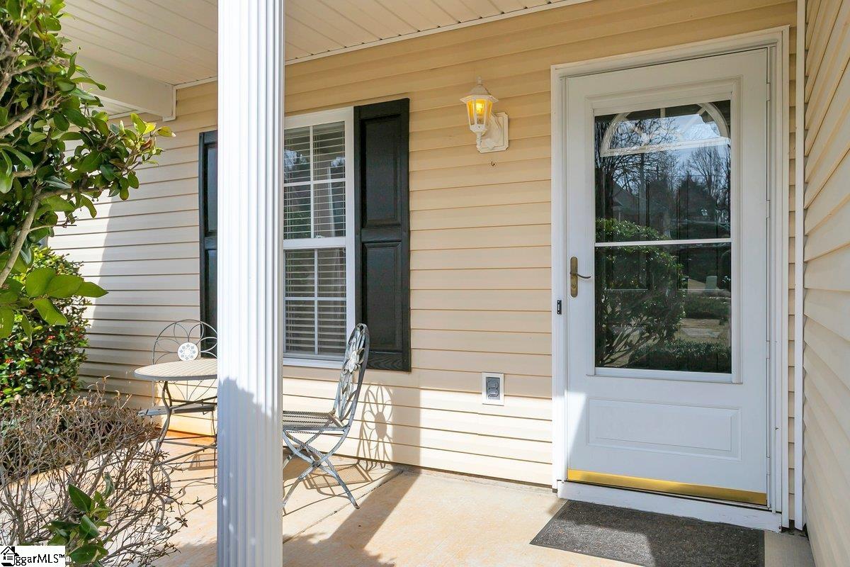 Property image 2 of 108 Hickory Valley Circle in Reid Valley, Taylors, SC 29687