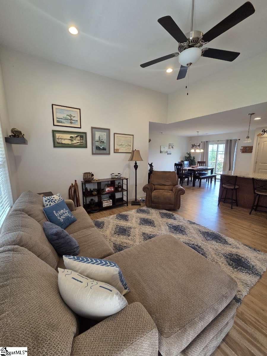 Property image 4 of 217 Lockeland Park Drive in Lockeland Park, Simpsonville, SC 29681