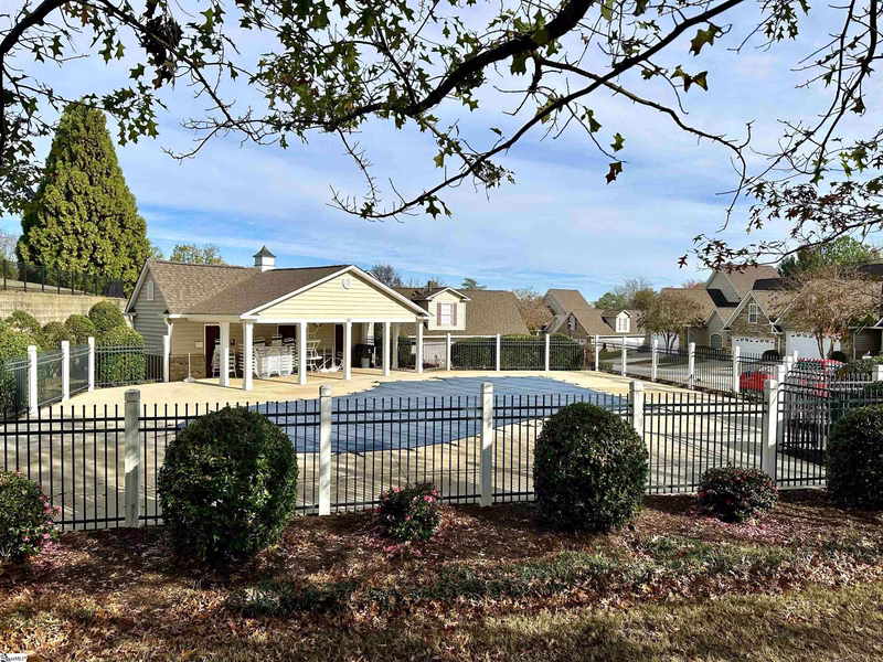 Property image 3 at 302 Rocky Top Drive, Greenville, SC 29615