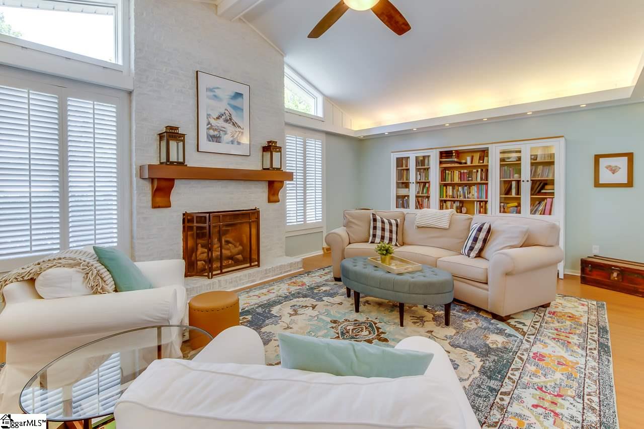 Property image 5 of 6 Wimborne Drive in Kingsgate, Greenville, SC 29615-2436