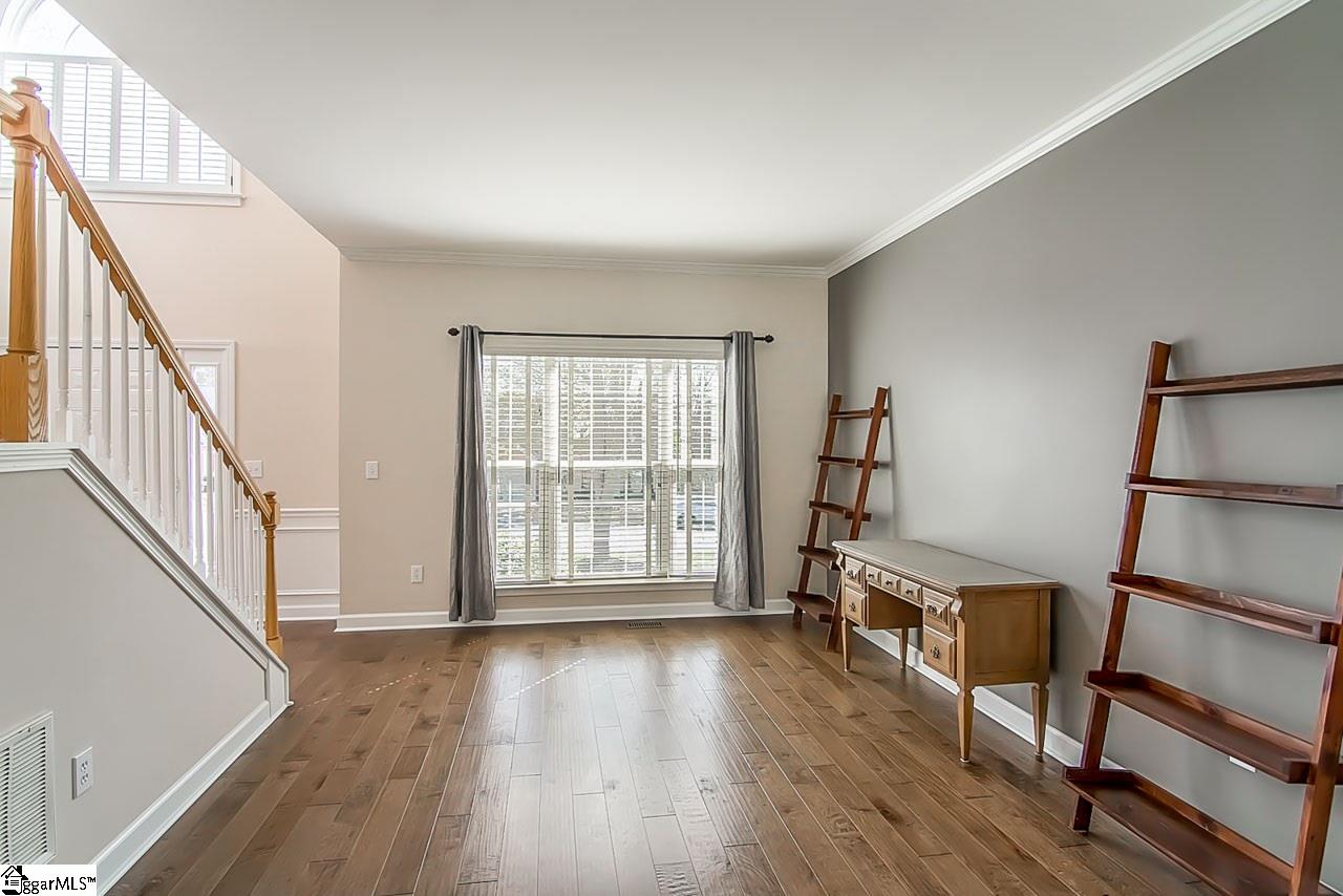 Property image 4 of 207 N Antigo Court in Hudson Forest, Greer, SC 29650