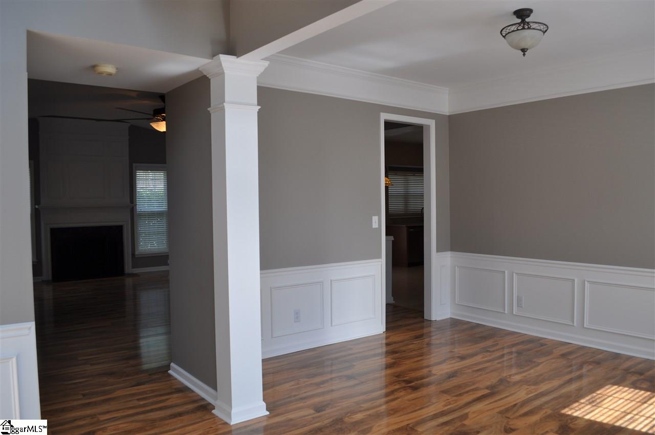 Property image 2 of 9 Wolf Den Drive in Hudson Forest, Greer, SC 29650