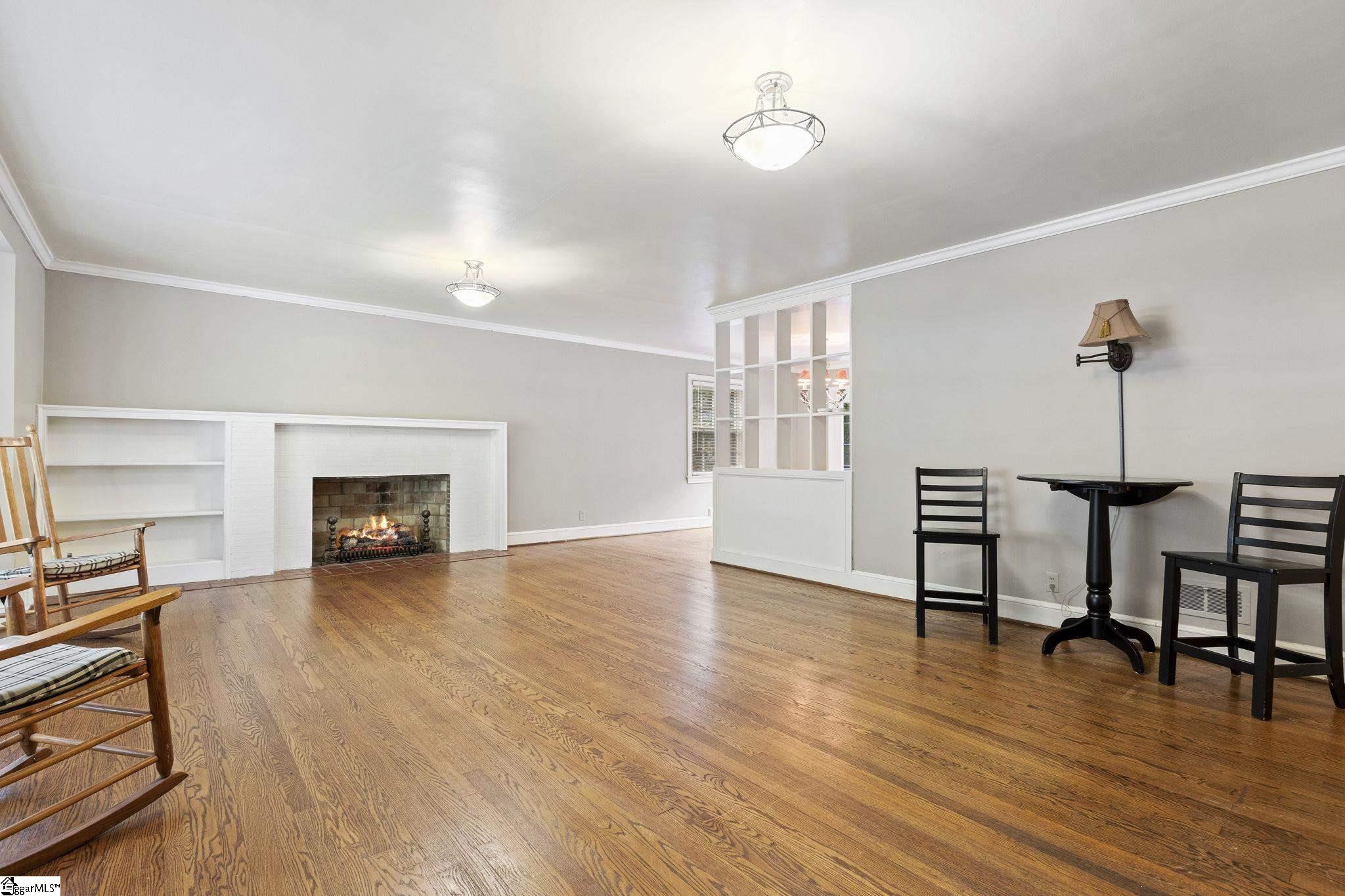 Property image 5 of 160 Dellwood Drive in Dellwood, Greenville, SC 29609