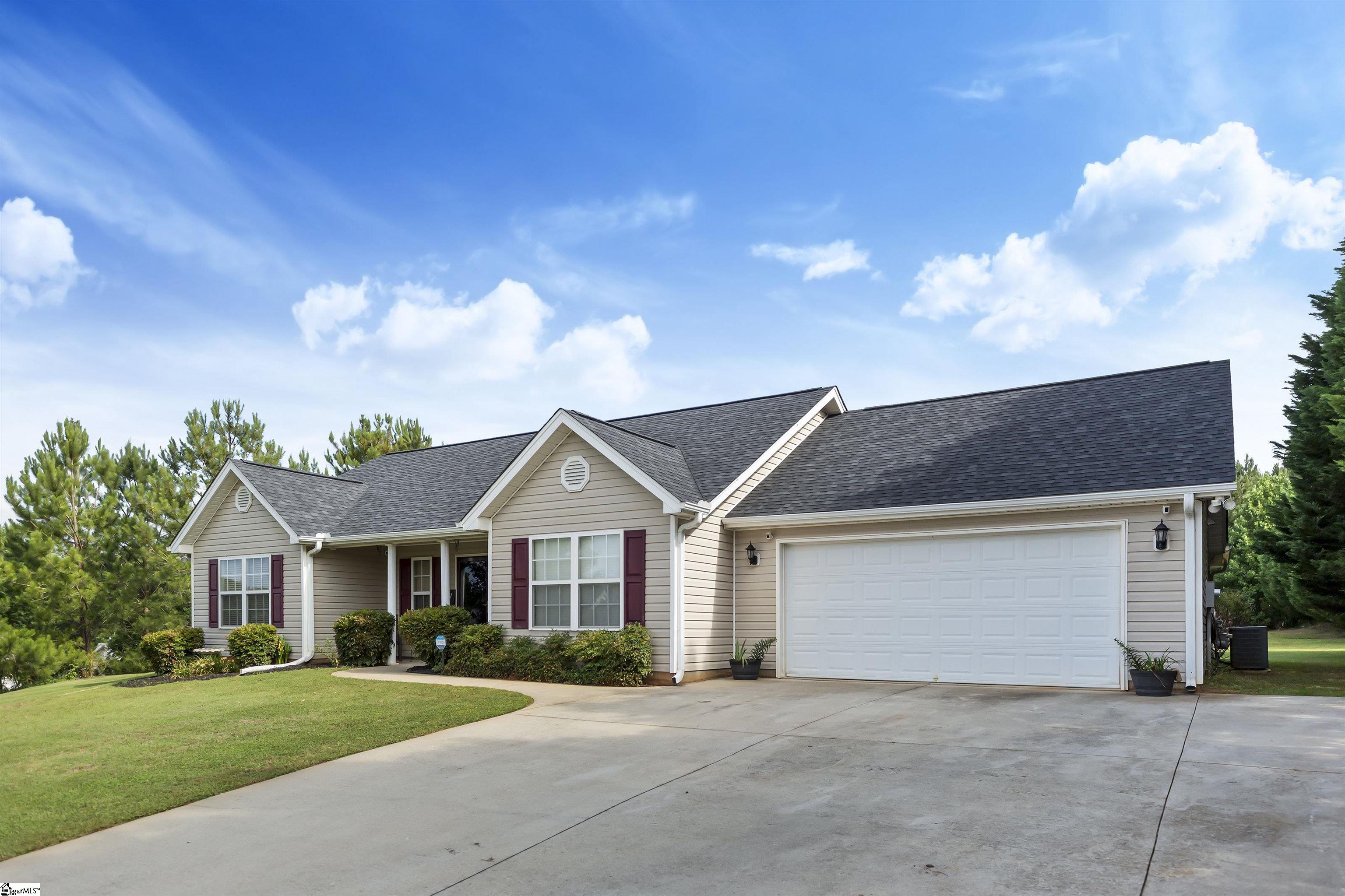 Property image 2 of 116 Baltic Avenue in Westwood Pointe, Anderson, SC 29621-4292