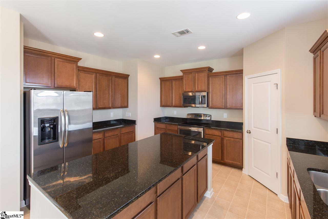 Property image 5 of 522 Eventide Drive in Tyger Shoals, Moore, SC 29369