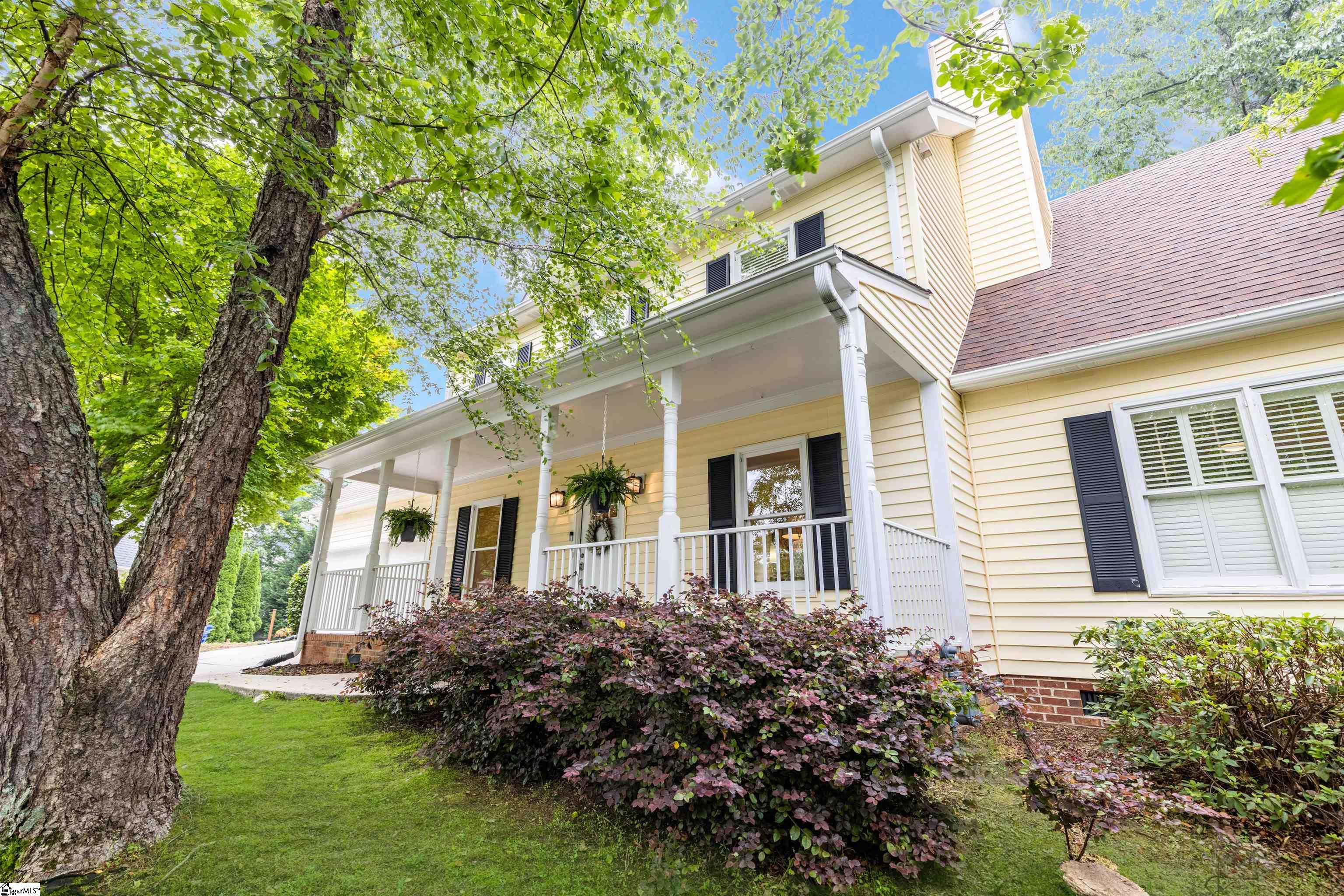 Property image 3 of 1210 Half Mile Way in Half Mile Lake, Greenville, SC 29609
