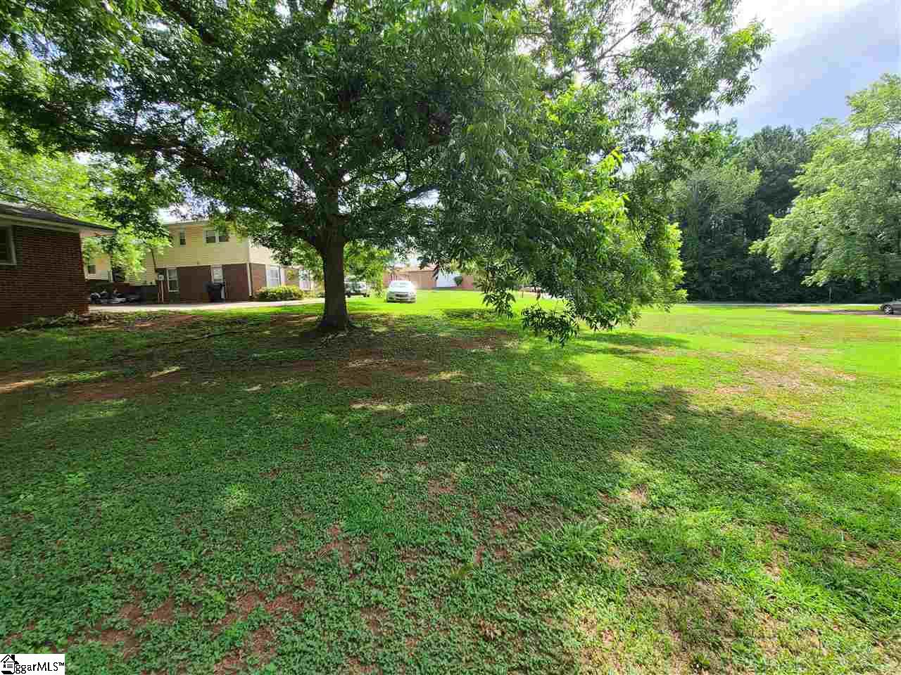 Property image 4 of 908 Plantation Road in Fairfield Acres, Anderson, SC 29621-7134