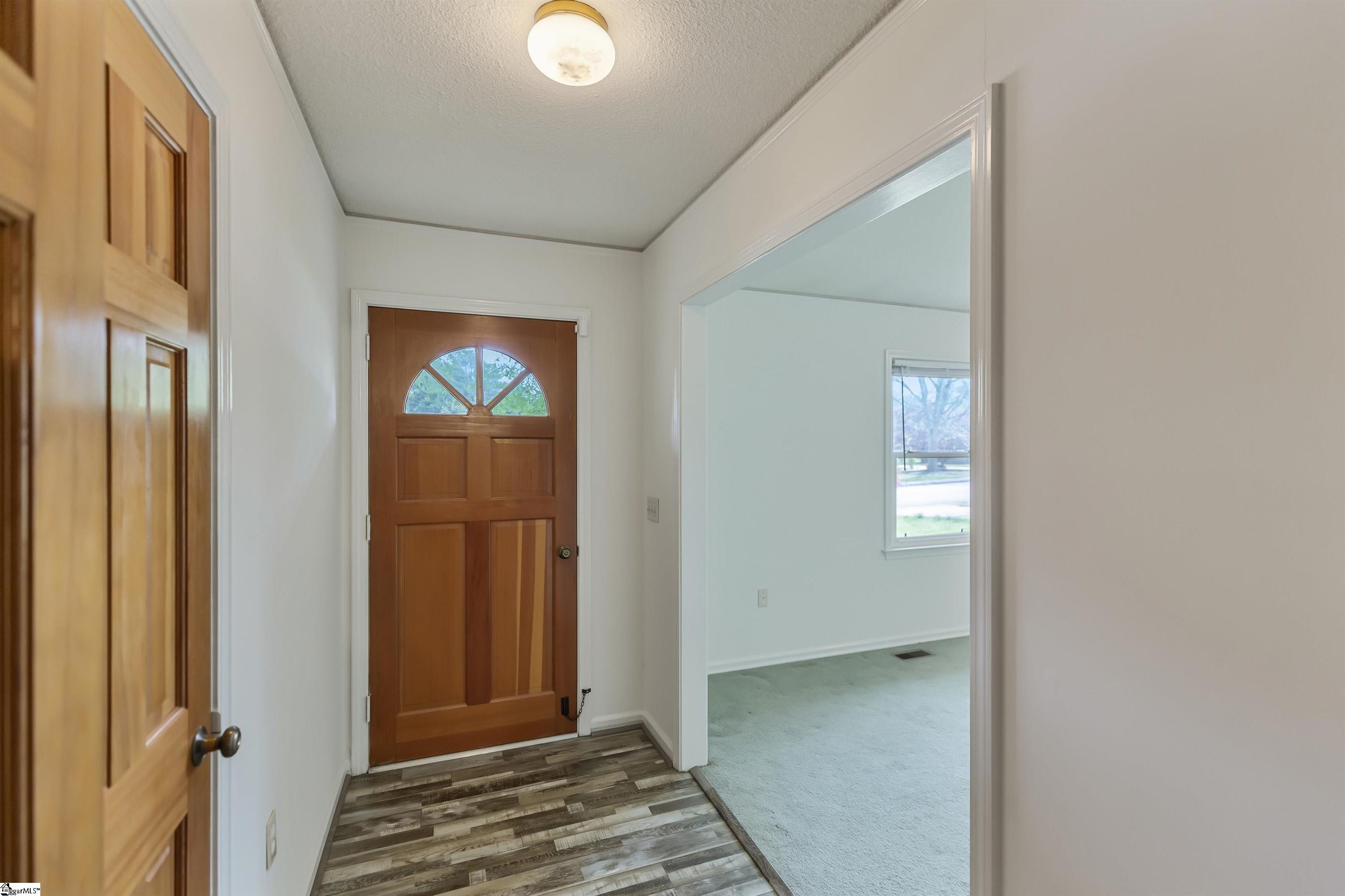 Property image 2 of 2515 Lindale Road in Bellview Estates, Anderson, SC 29621