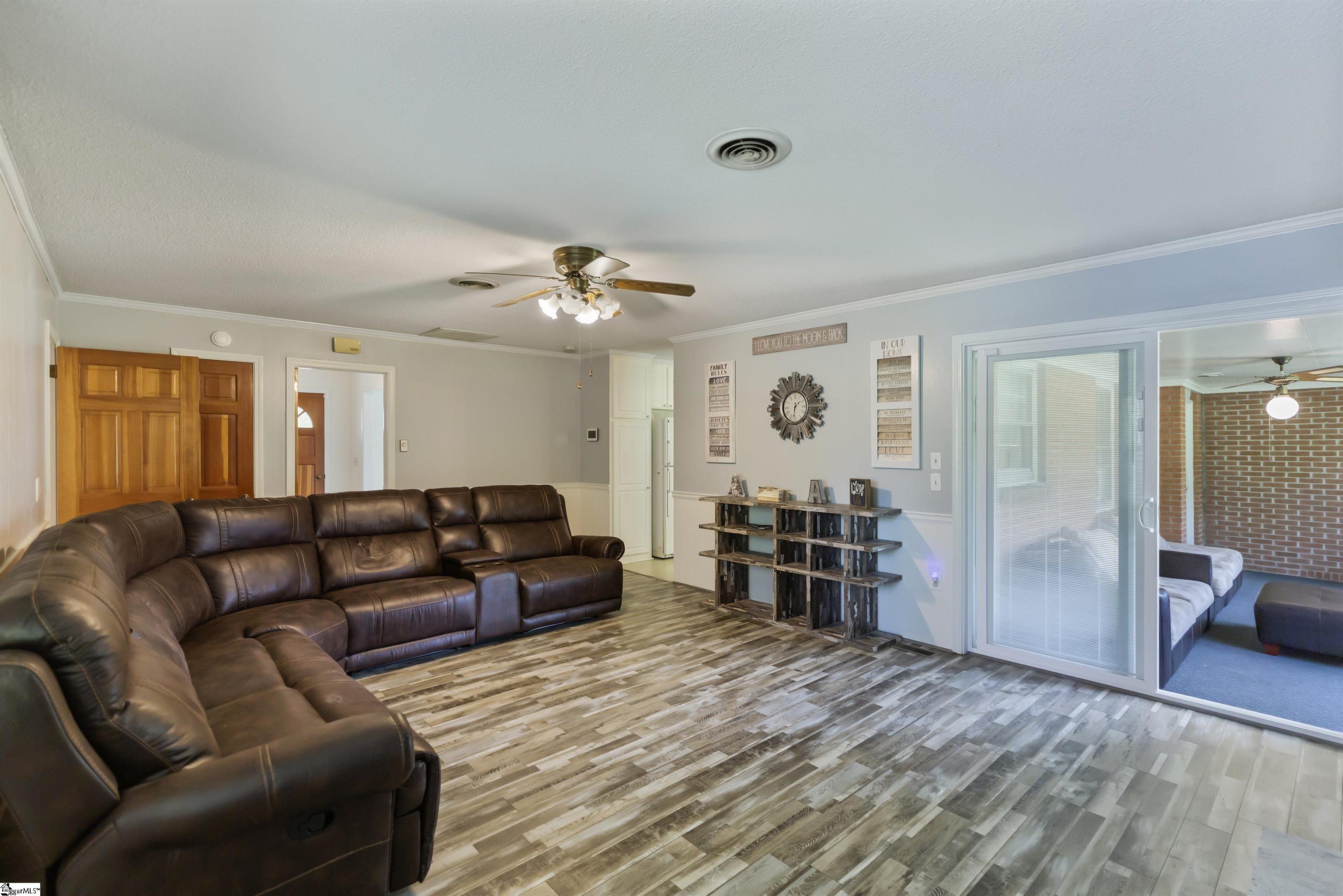 Property image 5 of 2515 Lindale Road in Bellview Estates, Anderson, SC 29621