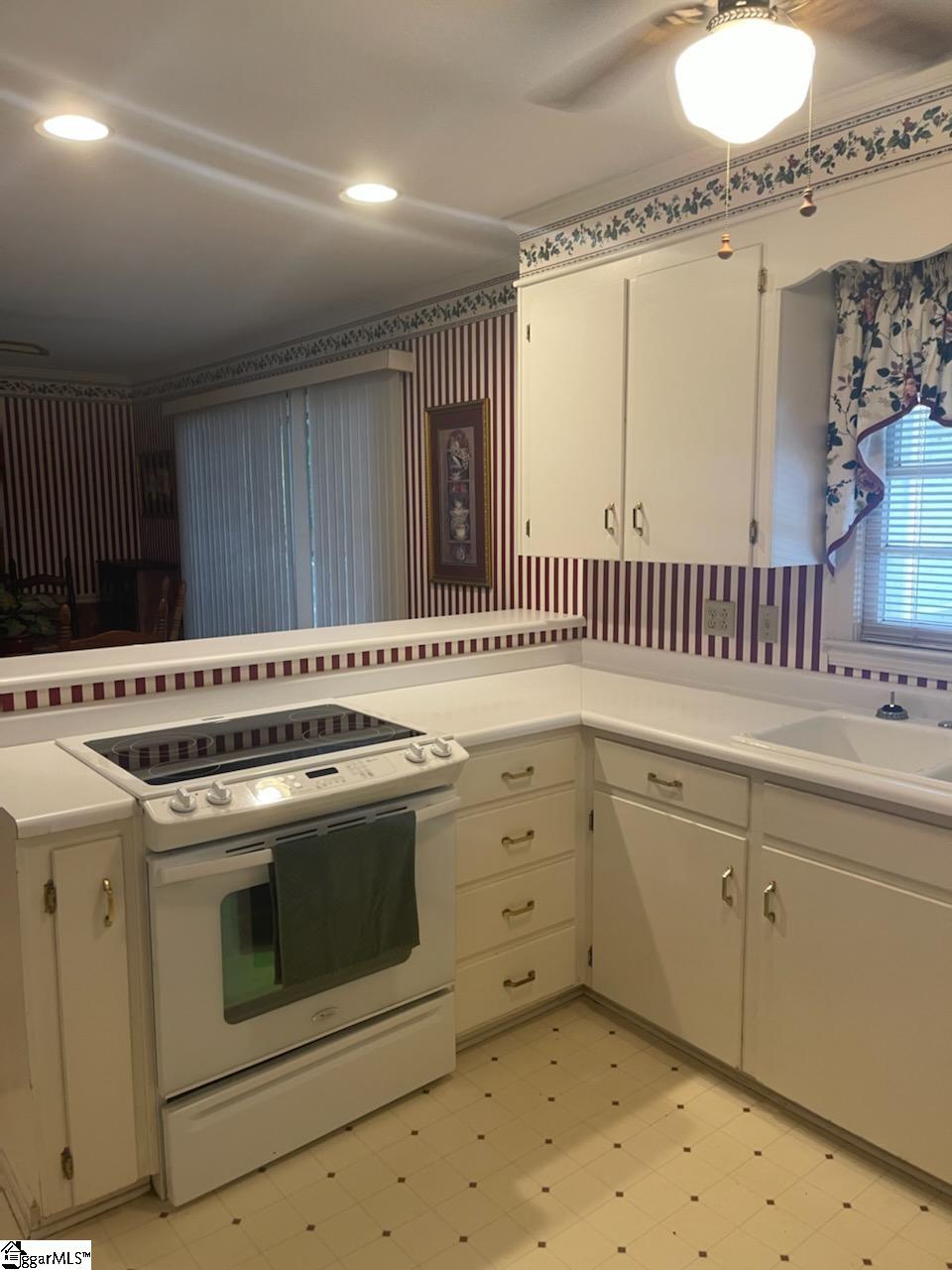 Property image 3 of 2312 Hannah Road in Bellview Estates, Anderson, SC 29621