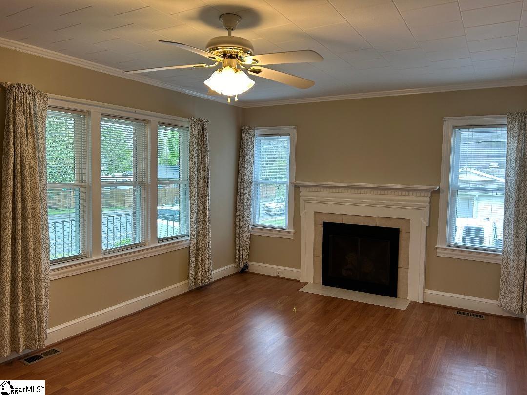 Property image 4 of 204 S Holland Street in College View, Clinton, SC 29325