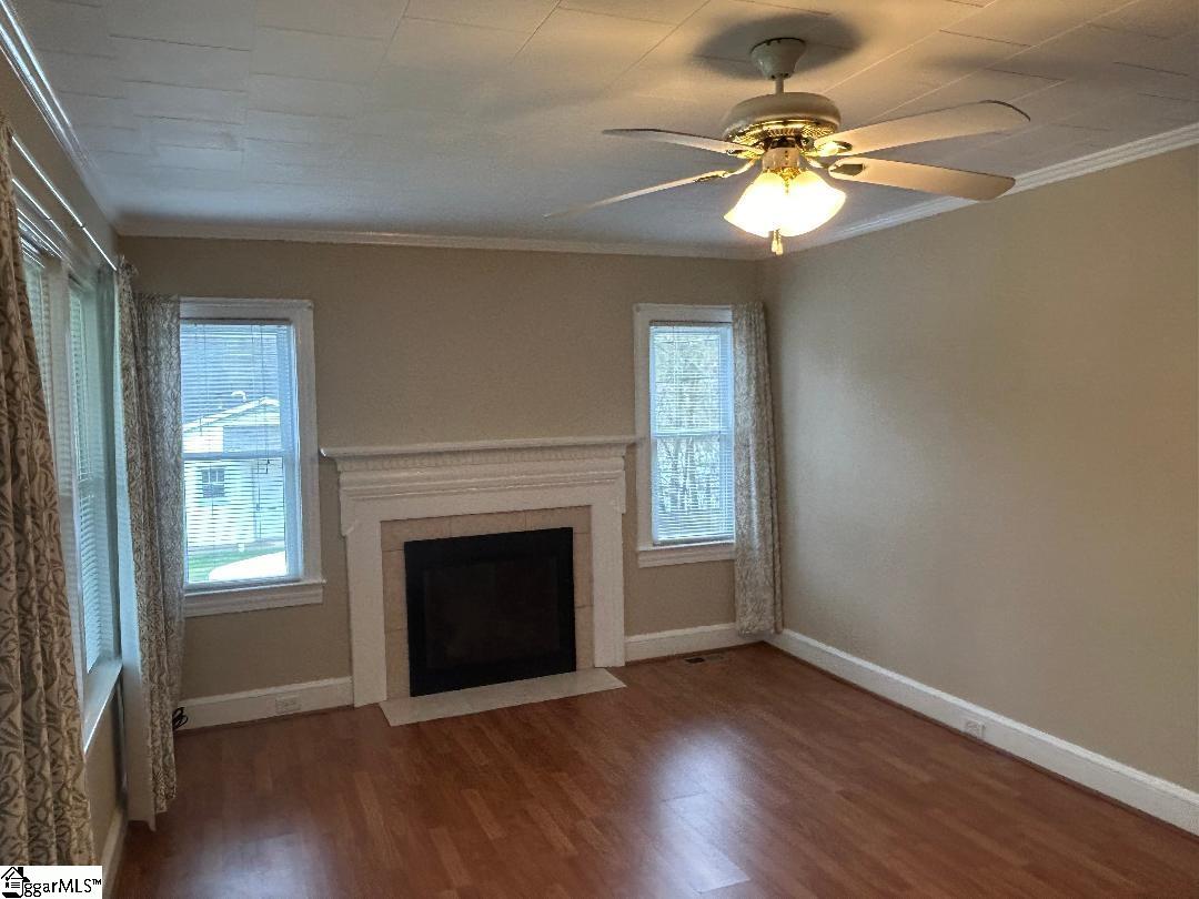 Property image 5 of 204 S Holland Street in College View, Clinton, SC 29325